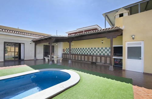 Icod de los Vinos Ski Chalet | 100 m² Chalet ∙ 3 bedrooms ∙ 6 guests