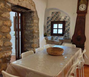 Maia de Montcal House | 100 m² House ∙ 4 bedrooms ∙ 12 guests