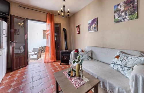 Zufre House | 100 m² House ∙ 1 bedroom ∙ 3 guests