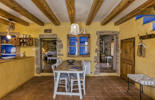 Cantallops House | 100 m² House ∙ 3 bedrooms ∙ 6 guests
