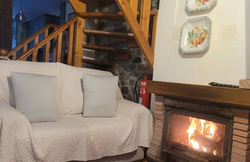 Molinaseca House | 100 m² House ∙ 3 bedrooms ∙ 6 guests