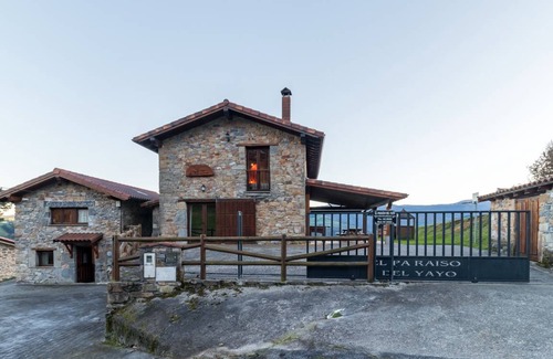 Rozas House | 100 m² House ∙ 5 bedrooms ∙ 14 guests