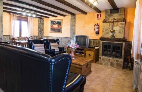 Sasamon House | 100 m² House ∙ 6 bedrooms ∙ 12 guests
