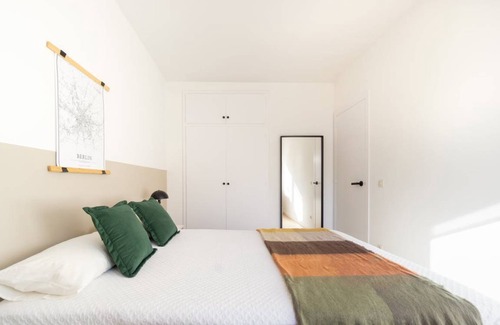 Eixample Resort | 100 m² Private room ∙ 1 bedroom ∙ 5 guests