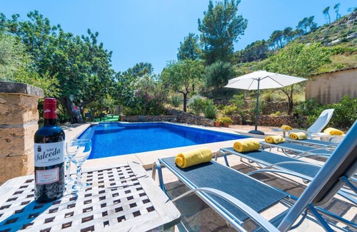 Andraitx Villa | 100 m² Villa ∙ 3 bedrooms ∙ 6 guests