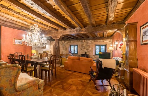 Barrio House | 1000 m² House ∙ 10 bedrooms ∙ 28 guests