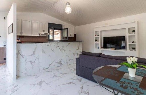 Vilobi d'Onyar Villa | 1075 m² Villa ∙ 3 bedrooms ∙ 8 guests