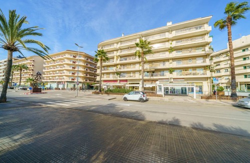 Pineda de Mar Apartment | 110 m² Apartment ∙ 3 bedrooms ∙ 7 guests