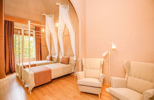 Besalu Apartment | 110 m² Apartment ∙ 3 bedrooms ∙ 6 guests
