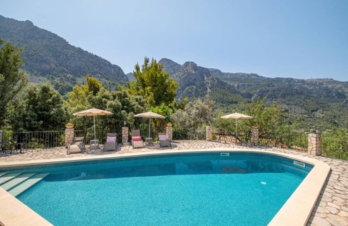 Biniaraix House | 110 m² Finca ∙ 2 bedrooms ∙ 4 guests