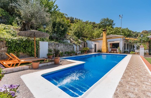 Carcabuey House | 110 m² House ∙ 4 bedrooms ∙ 7 guests