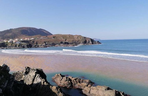 Ferrol House | 110 m² House ∙ 4 bedrooms ∙ 8 guests