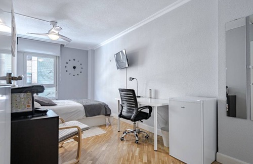 Alcala de Henares Resort | 110 m² Private room ∙ 1 bedroom ∙ 1 guest