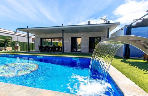 Sils Villa | 110 m² Villa ∙ 4 bedrooms ∙ 8 guests