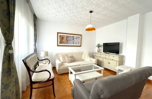 Gijon City Centre Apartment | 114 m² Apartment ∙ 3 bedrooms ∙ 10 guests