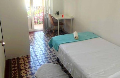 Almeria Centro Resort | 117 m² Private room ∙ 1 bedroom ∙ 6 guests