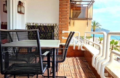 Lloret Town Center Apartment | 120 m² Apartment ∙ 3 bedrooms ∙ 8 guests