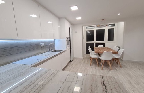 Gijon City Centre Apartment | 120 m² Apartment ∙ 4 bedrooms ∙ 8 guests