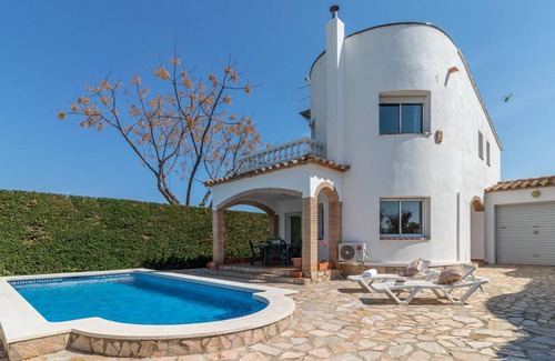 Sant Pere Pescador House | 120 m² House ∙ 3 bedrooms ∙ 6 guests