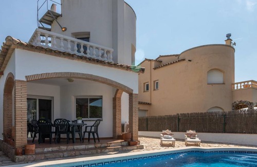 Sant Pere Pescador House | 120 m² House ∙ 3 bedrooms ∙ 6 guests