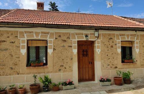 Navas de Riofrio House | 120 m² House ∙ 2 bedrooms ∙ 4 guests