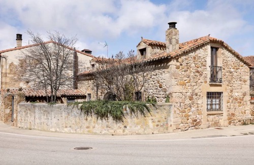 Almajano House | 120 m² House ∙ 3 bedrooms ∙ 7 guests