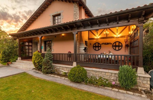 Naves House | 120 m² House ∙ 3 bedrooms ∙ 6 guests