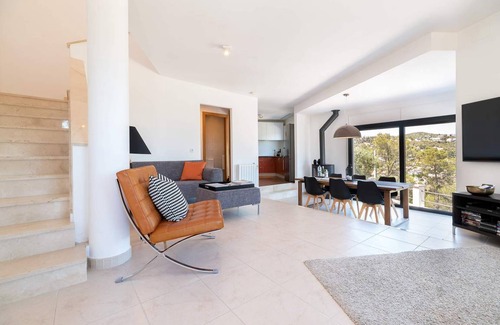 Olivella Villa | 120 m² Villa ∙ 2 bedrooms ∙ 5 guests