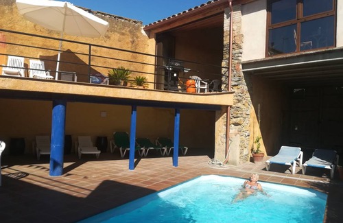 Ullastret Cottage | 125 m² Cabin ∙ 5 bedrooms ∙ 10 guests