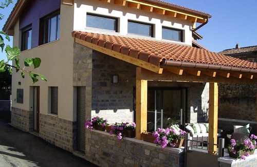 Villanane House | 125 m² House ∙ 3 bedrooms ∙ 6 guests