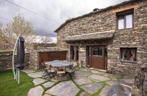 Majaelrayo Bed & Breakfast | 130 m² Bed and breakfast ∙ 4 bedrooms ∙ 8 guests