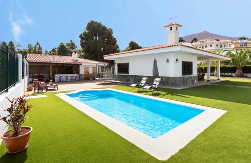 Buen Paso House | 130 m² House ∙ 3 bedrooms ∙ 6 guests