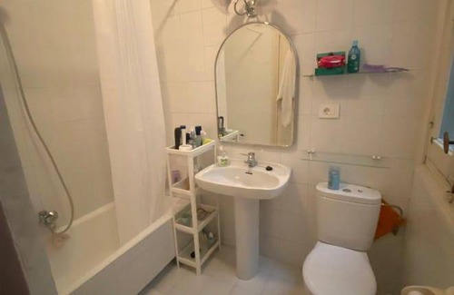 Bilbao City Centre Resort | 135 m² Private room ∙ 1 bedroom ∙ 1 guest