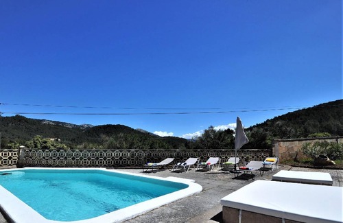 Esporles House | 136 m² House ∙ 4 bedrooms ∙ 6 guests