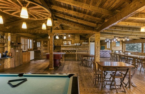 Pujals dels Pagesos House | 1416 m² House ∙ 9 bedrooms ∙ 30 guests