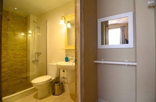 Pals Resort | 15 m² Private room ∙ 1 bedroom ∙ 2 guests