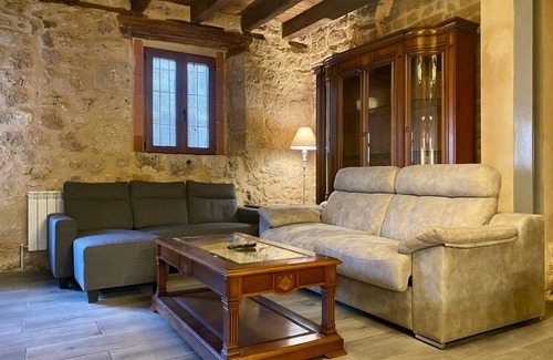 Mambrilla de Castrejon House | 150 m² House ∙ 4 bedrooms ∙ 10 guests