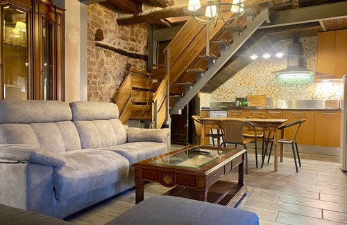 Mambrilla de Castrejon House | 150 m² House ∙ 4 bedrooms ∙ 10 guests