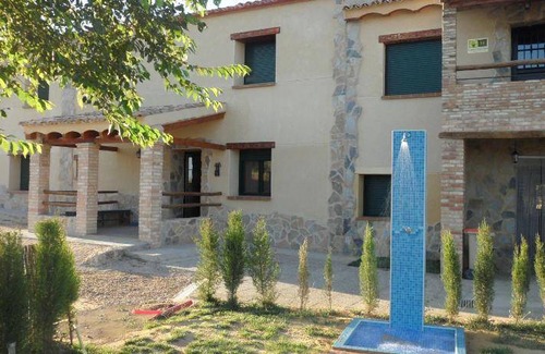 Alpera House | 150 m² House ∙ 5 bedrooms ∙ 12 guests