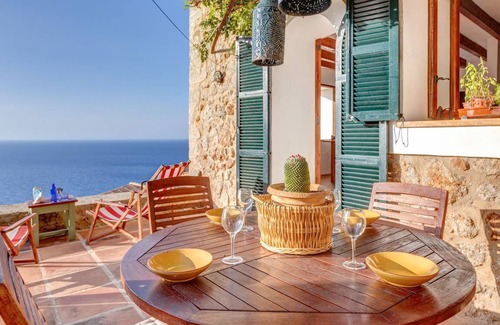 Banyalbufar House | 150 m² House ∙ 3 bedrooms ∙ 6 guests