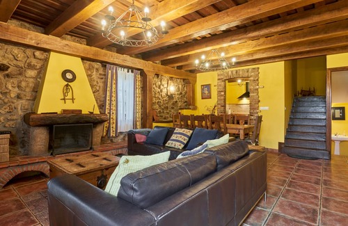 Robledo de la Guzpena House | 160 m² House ∙ 4 bedrooms ∙ 10 guests