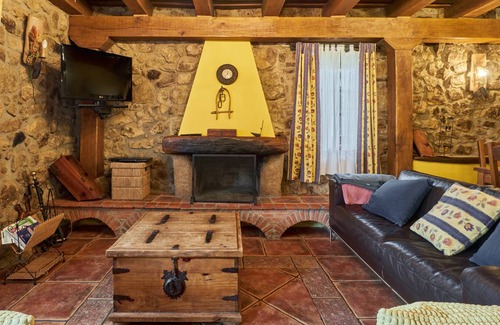 Robledo de la Guzpena House | 160 m² House ∙ 4 bedrooms ∙ 10 guests