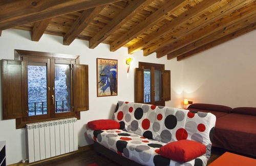 Torrecilla en Cameros House | 160 m² Farmhouse ∙ 3 bedrooms ∙ 9 guests