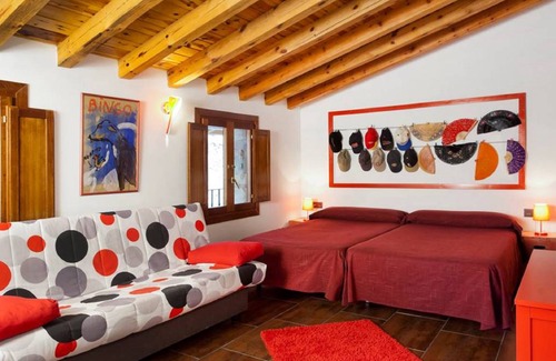 Torrecilla en Cameros House | 160 m² Farmhouse ∙ 3 bedrooms ∙ 9 guests