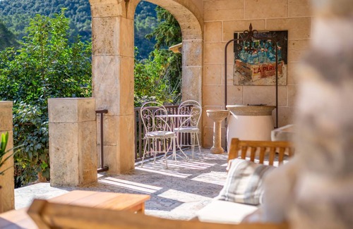 Orient House | 160 m² House ∙ 2 bedrooms ∙ 4 guests
