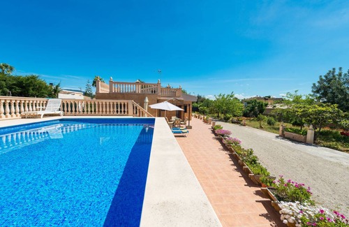 Es Garrovers Villa | 160 m² Villa ∙ 3 bedrooms ∙ 6 guests