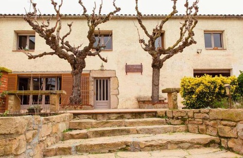 Castellbell I El Vilar House | 1600 m² House ∙ 7 bedrooms ∙ 24 guests
