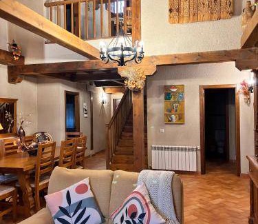 Tenzuela House | 165 m² House ∙ 4 bedrooms ∙ 9 guests