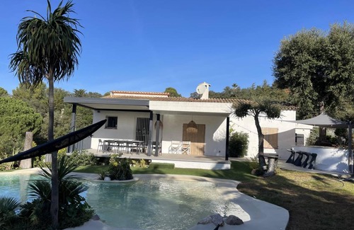 Begur Villa | 170 m² Villa ∙ 5 bedrooms ∙ 12 guests