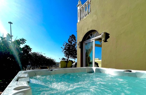 Arenas del Mar Villa | 170 m² Villa ∙ 2 bedrooms ∙ 4 guests